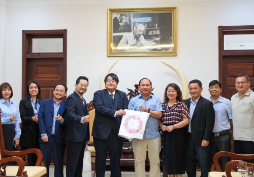 AMDI Manpower tham gia cùng Trung tâm Giao lưu Nhật - Việt vinh dự gặp gỡ, làm việc cùng Chủ tịch Ủy ban nhân dân tỉnh Gia Lai