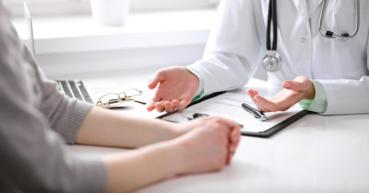 172505bac-si-kham-roi-loan-tien-dinh