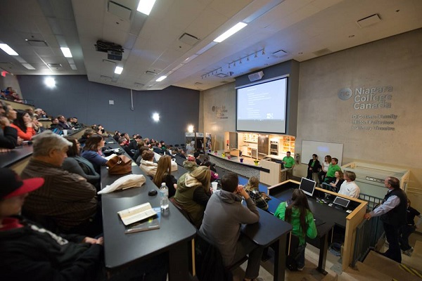Niagara-College.png2