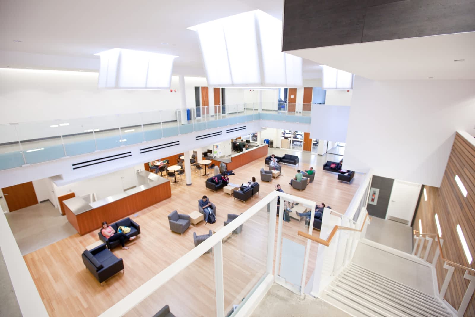 du-hoc-truong-cao-dang-Conestoga-College-Canada-16